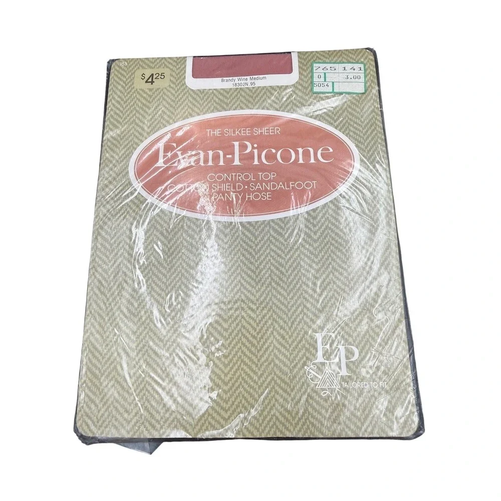 Evan-Picone Silkee Sheer Control Top Pantyhose Brandy Wine Medium Sandalfoot USA